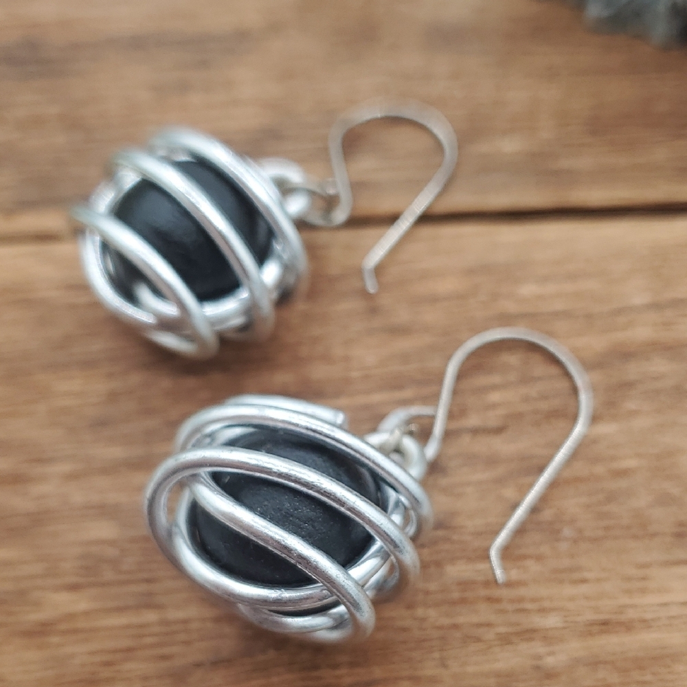 Elegant Silver and Black Wire Wrapped Earrings E875